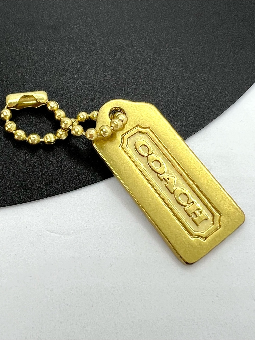 Authentic Coach Brass Tone Metal Logo Bag Hangtag Purse Charm Keychain Tag - Picture 1 of 10